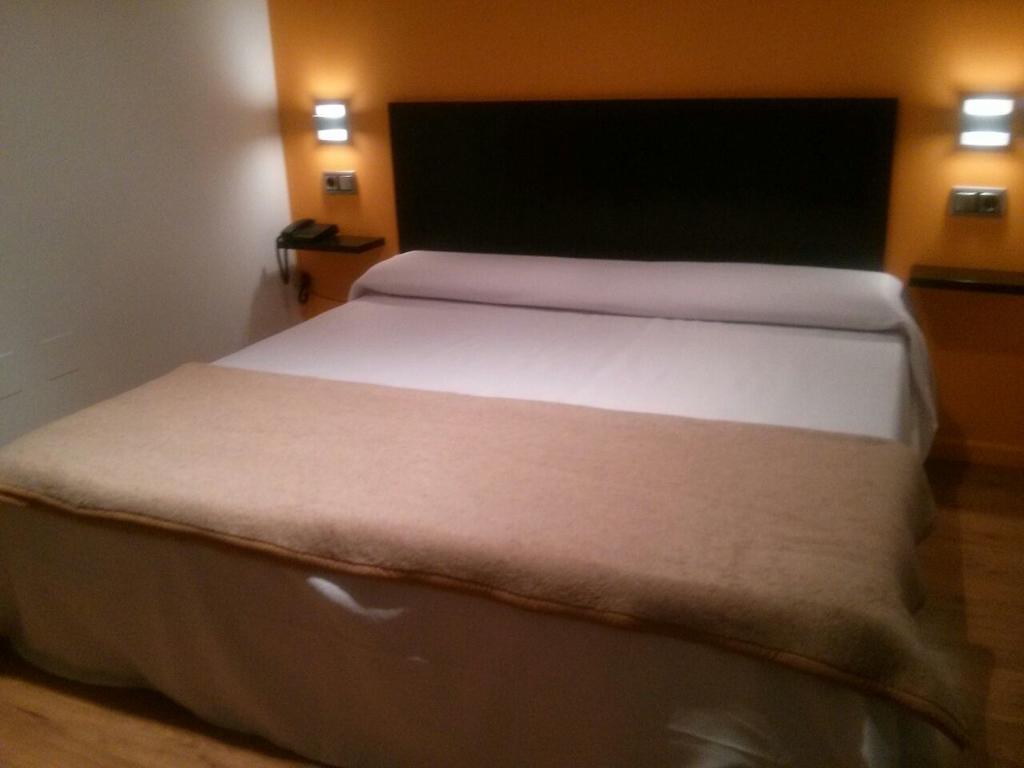 Nruta Ponferrada Hotell Bembibre  Rum bild